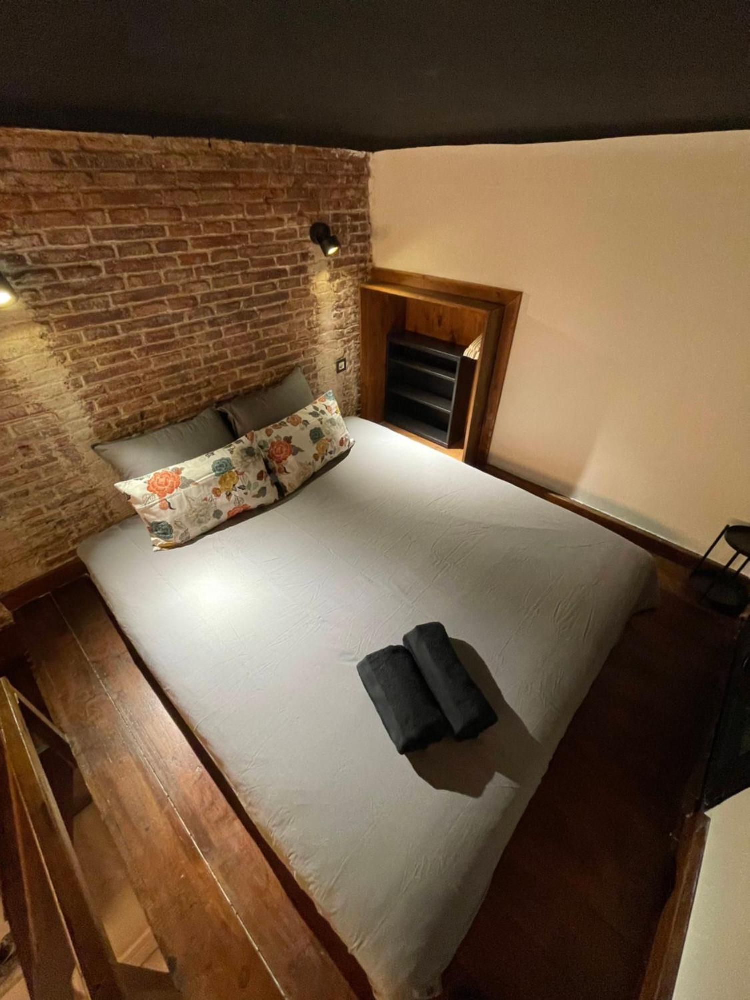 Apartamento Moderno En Edificio Historico Madrid Eksteriør bilde