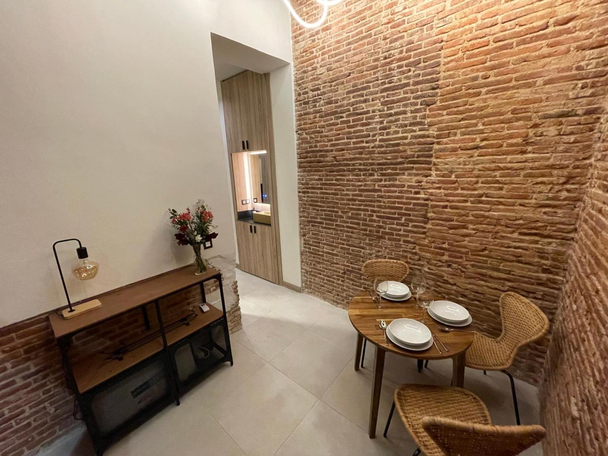 Apartamento Moderno En Edificio Historico Madrid Eksteriør bilde