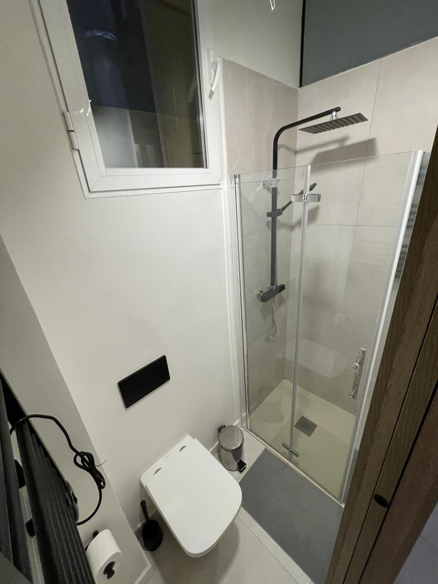 Apartamento Moderno En Edificio Historico Madrid Eksteriør bilde